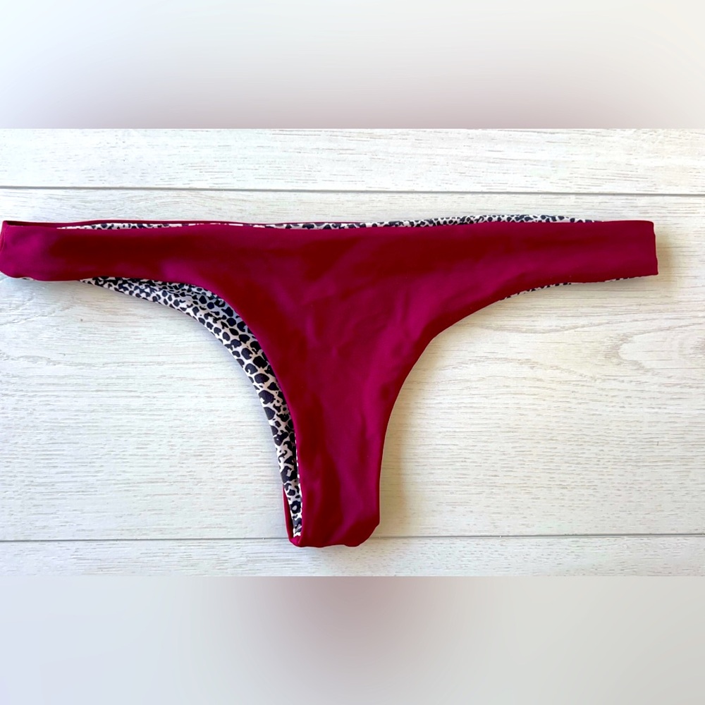 Acacia Bikini Bottom- Ho'okipa Style, Color Red/Berry (Size L)